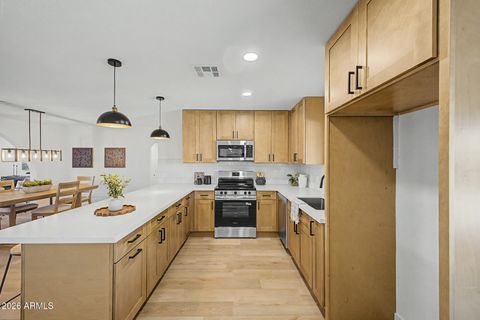2505 S ROGERS Street Mesa AZ 85202
