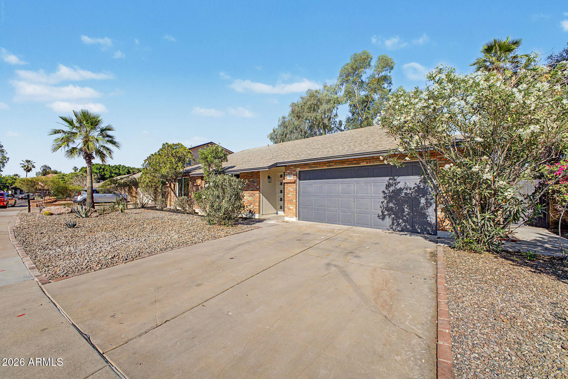 2505 S ROGERS Street