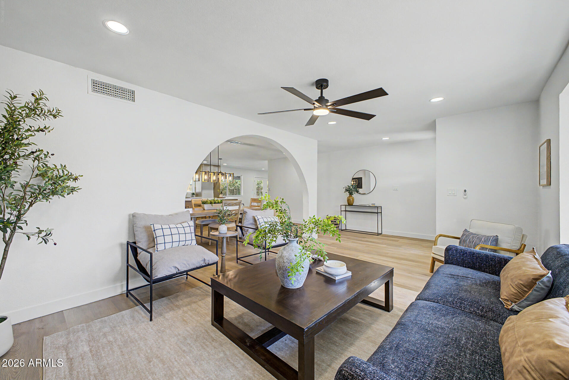 2505 S ROGERS Street