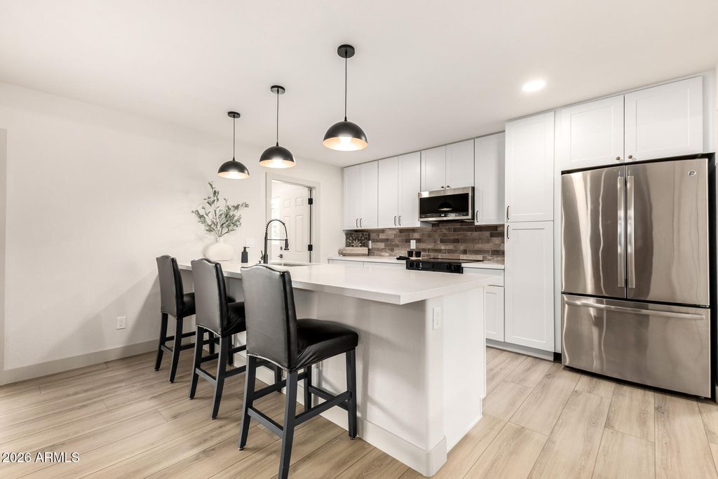 Photo of 2041 E Radcliffe Drive, Tempe, AZ 85283 (MLS # 6984697)