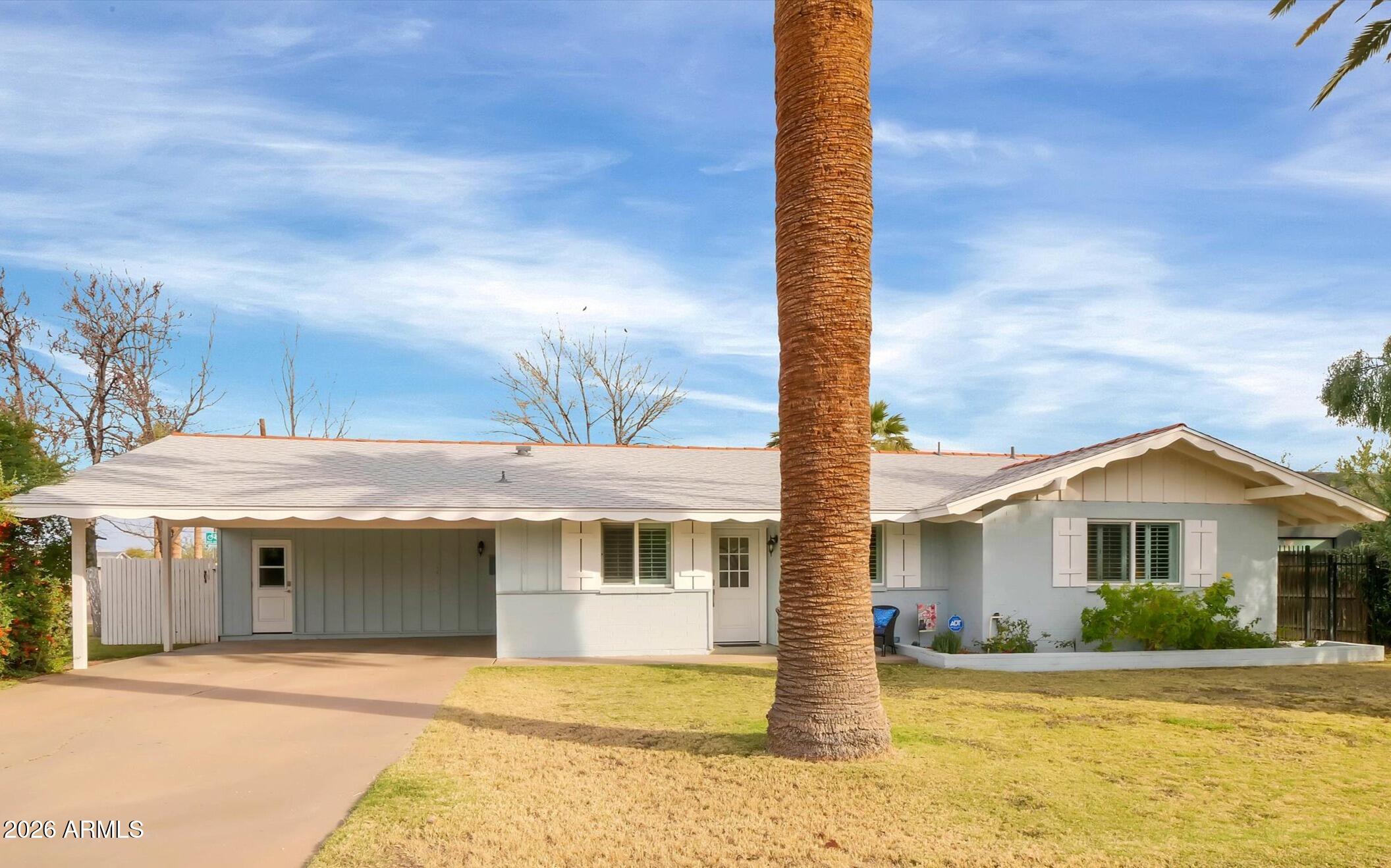 1330 E MULBERRY Street