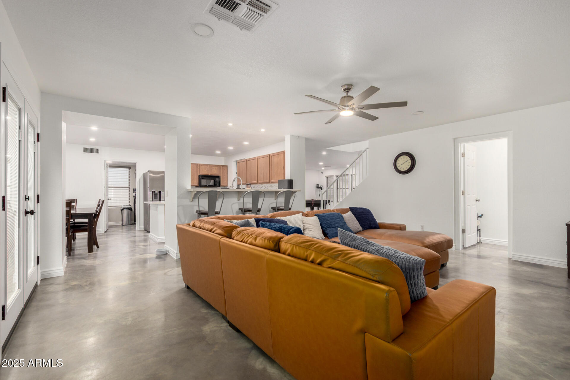 651 W ORCHARD Way