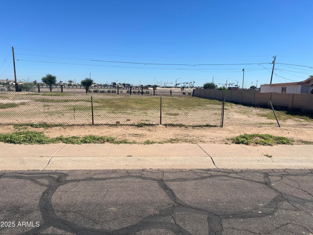 Photo of 14009 N El Frio Street #13, El Mirage, AZ 85335 (MLS # 6936770)
