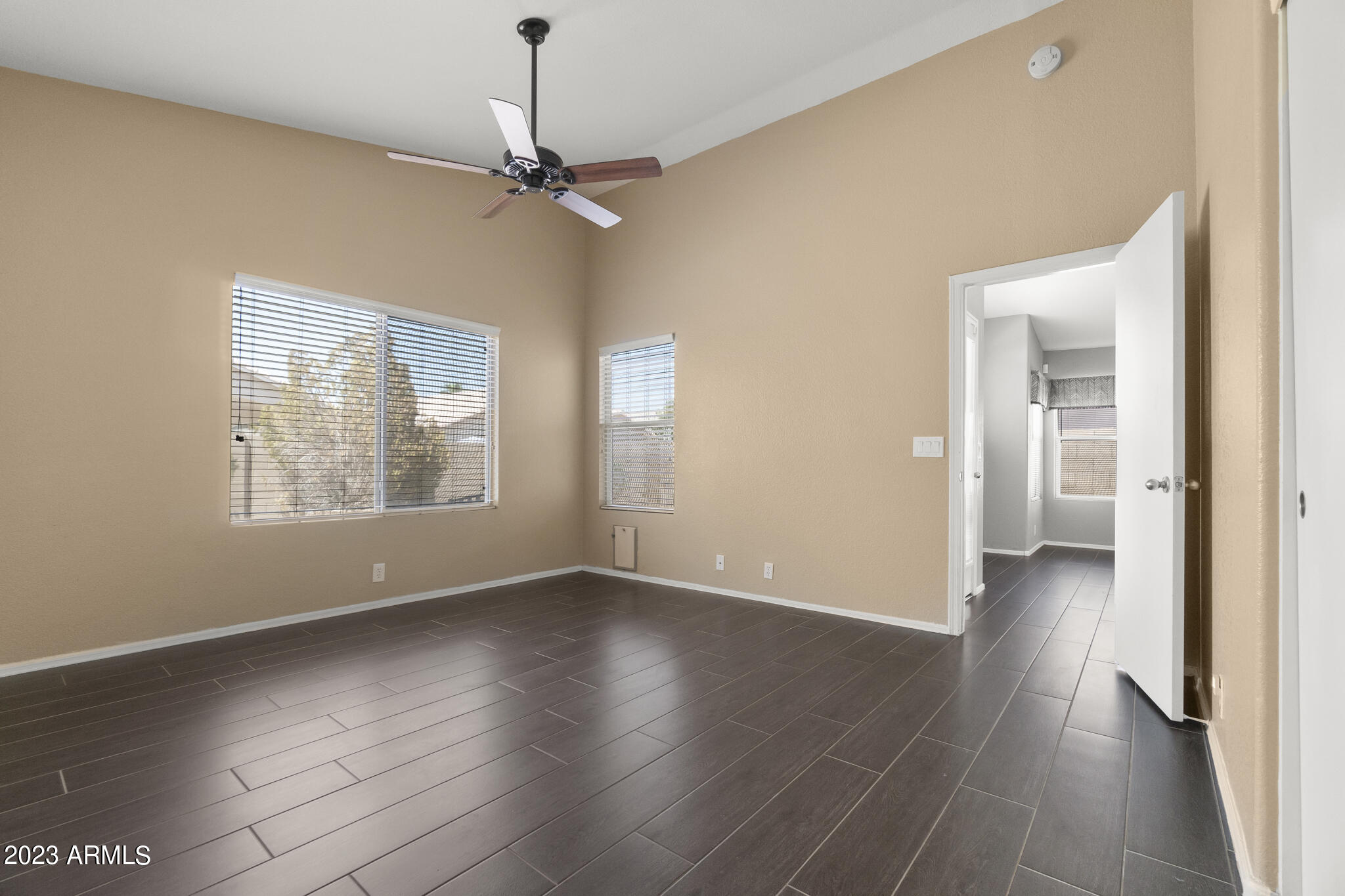 Photo 3 of 20 of 1416 E BINNER Drive house