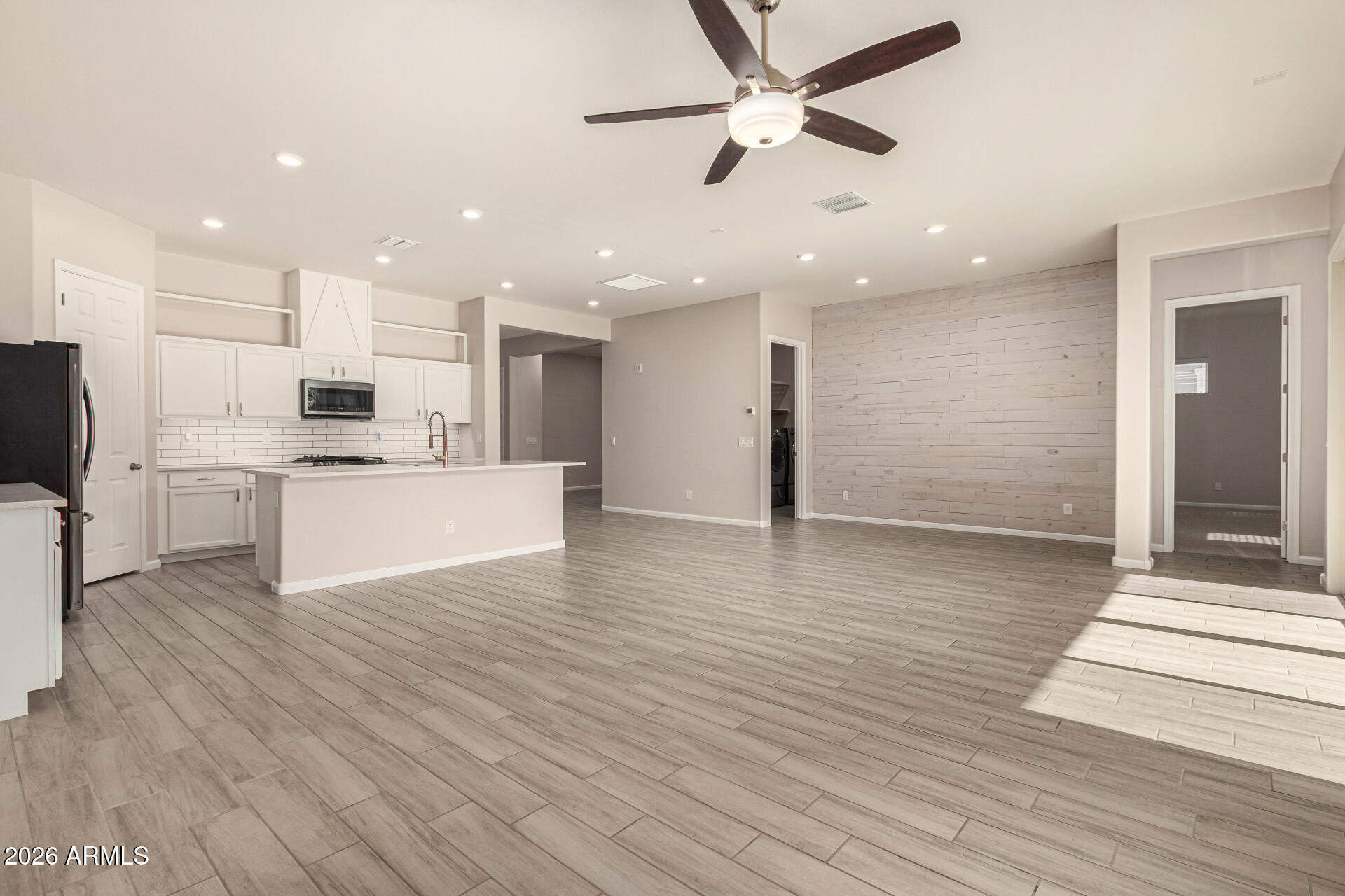 3133 E SUNRISE Place