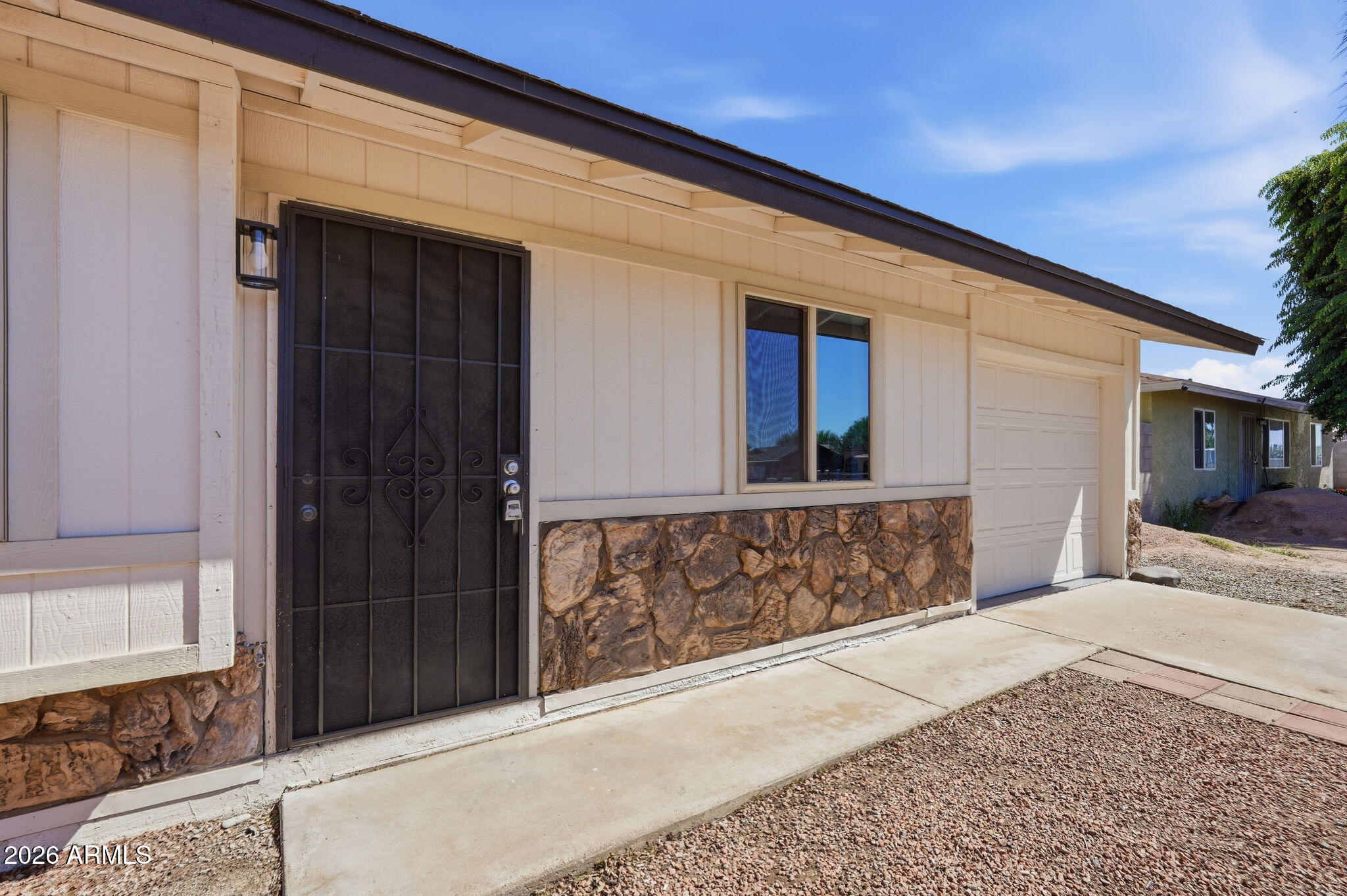 2005 S APACHE Drive