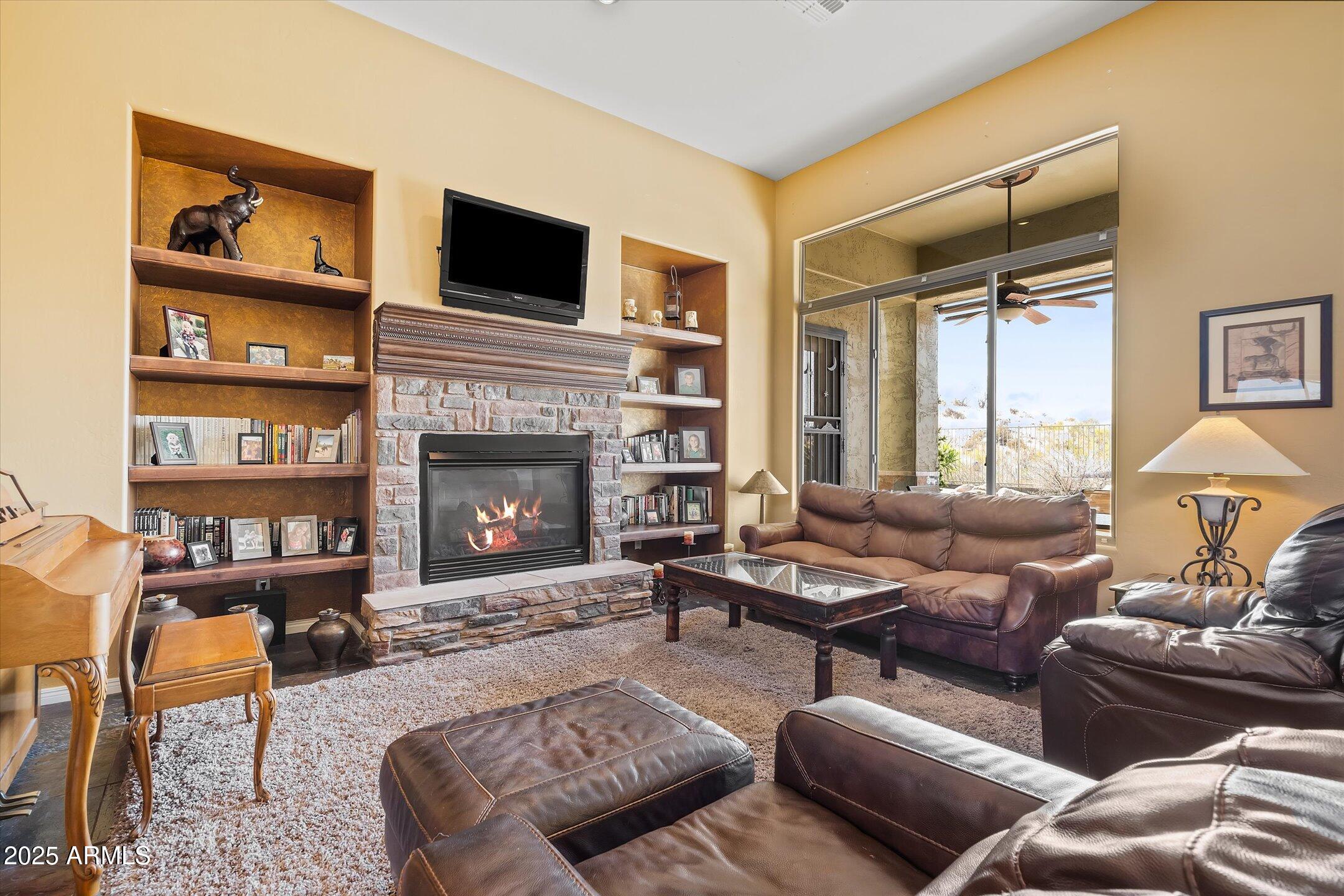 7300 E CLIFF ROSE Trail