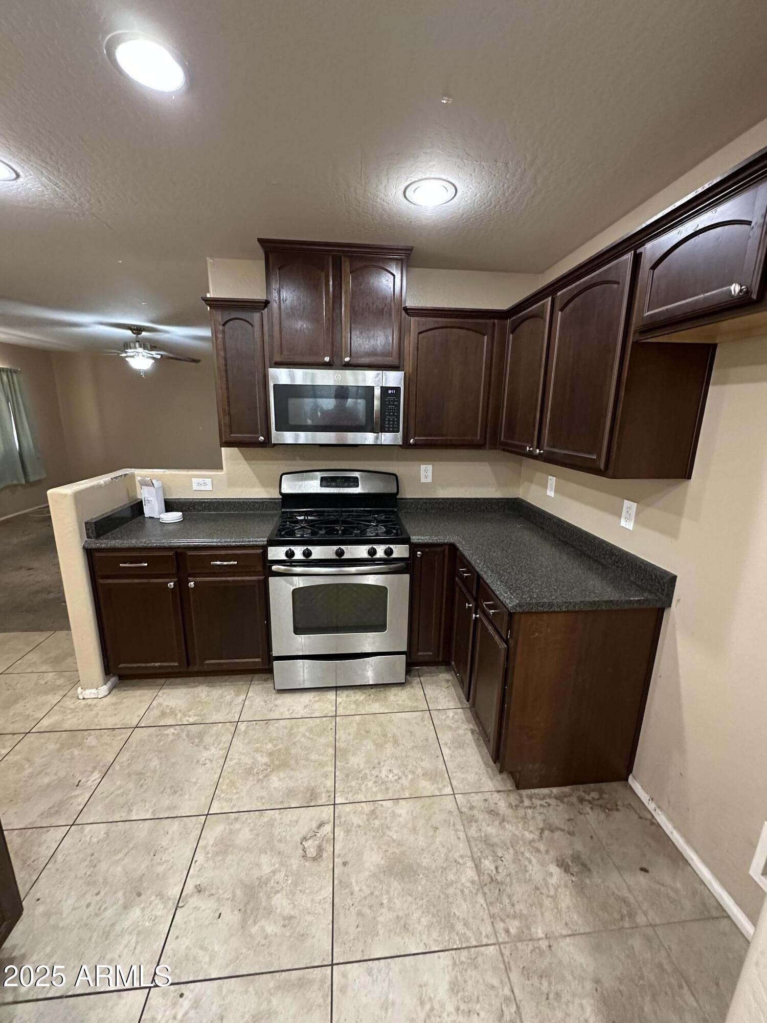 40246 W HOPPER Drive