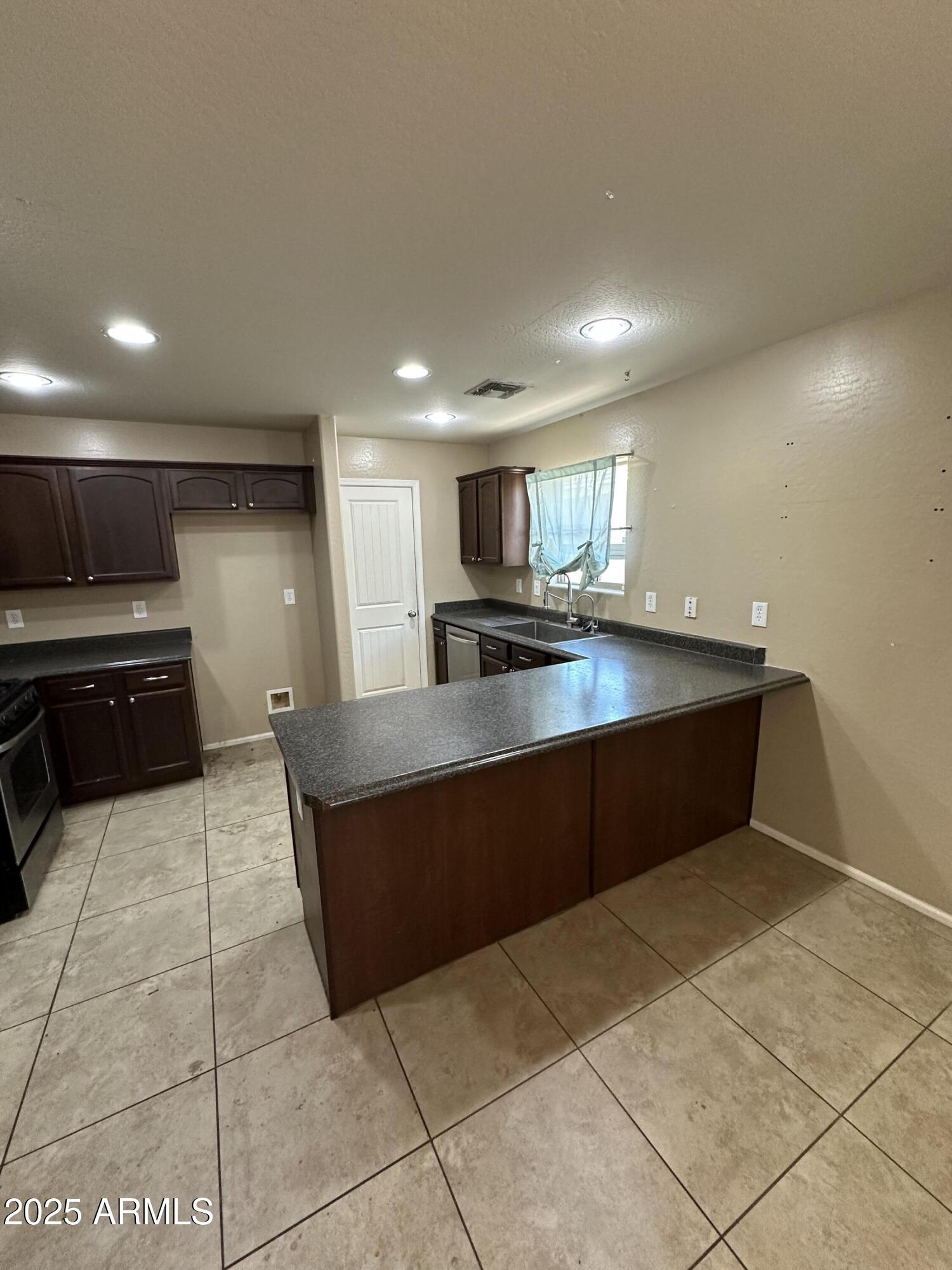 40246 W HOPPER Drive