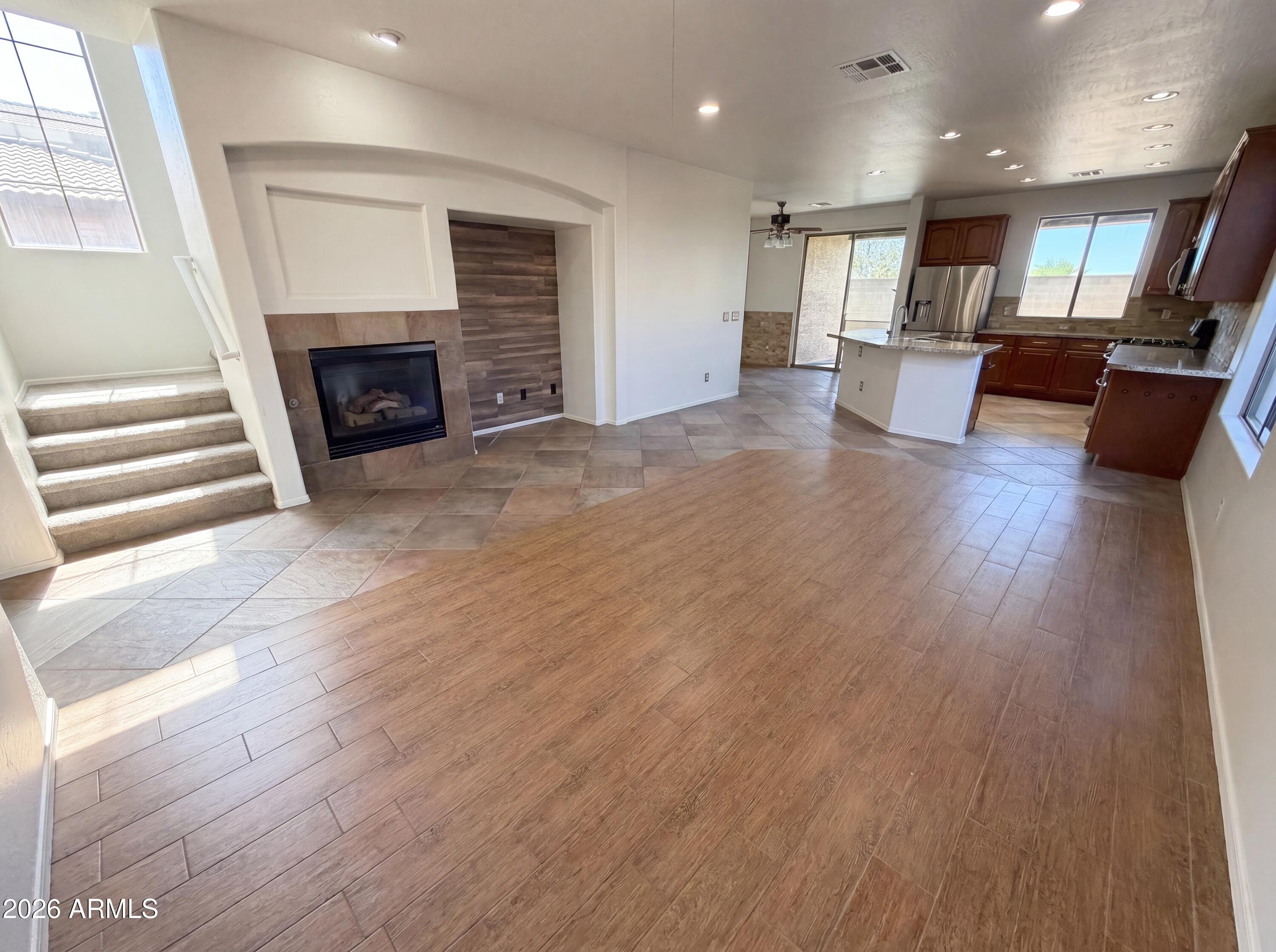 2513 W FLORENTINE Road