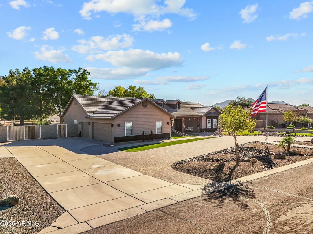 Photo of 20975 E Excelsior Avenue, Queen Creek, AZ 85142 (MLS # 6930581)
