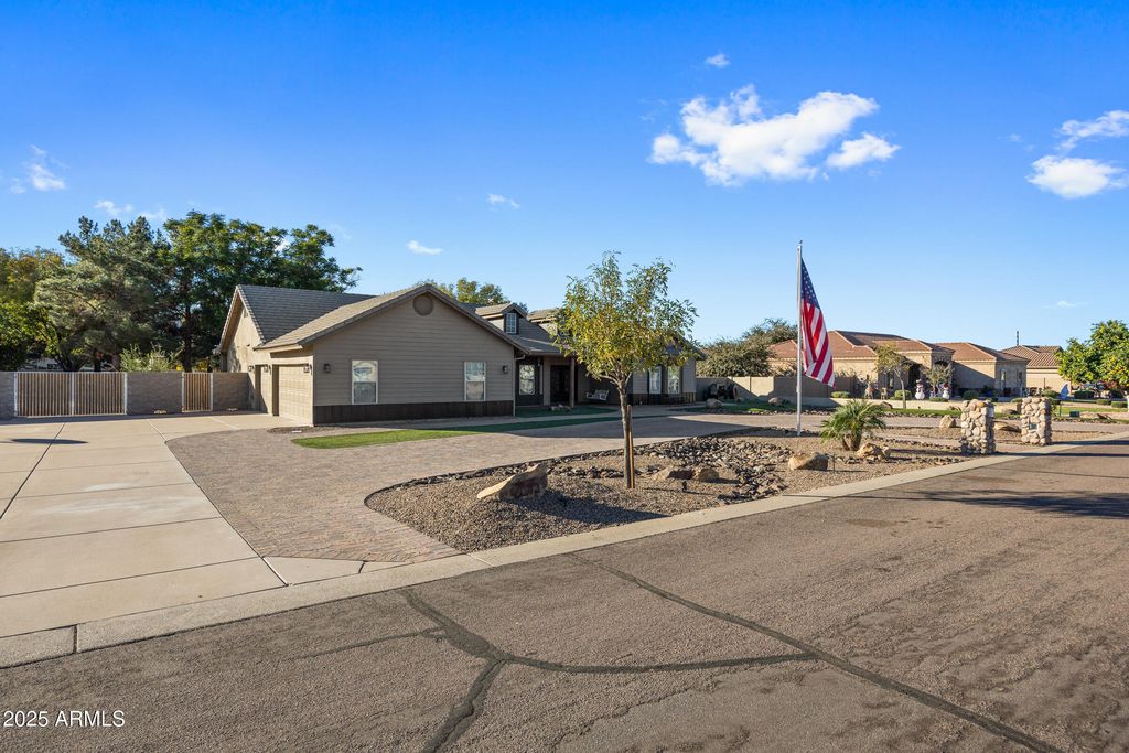 Photo of 20975 E Excelsior Avenue, Queen Creek, AZ 85142 (MLS # 6930581)