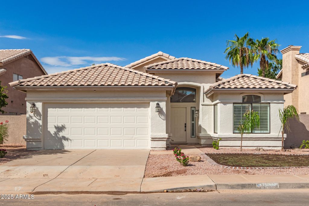 Photo of 2122 W Redwood Drive, Chandler, AZ 85248 (MLS # 6922266)