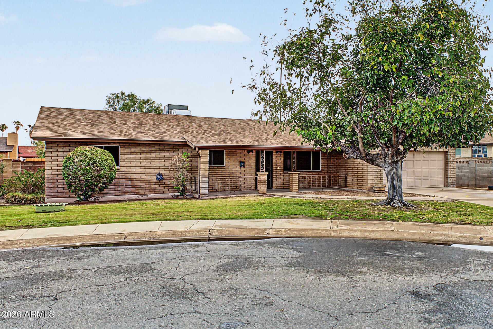 700 N KAREN Drive