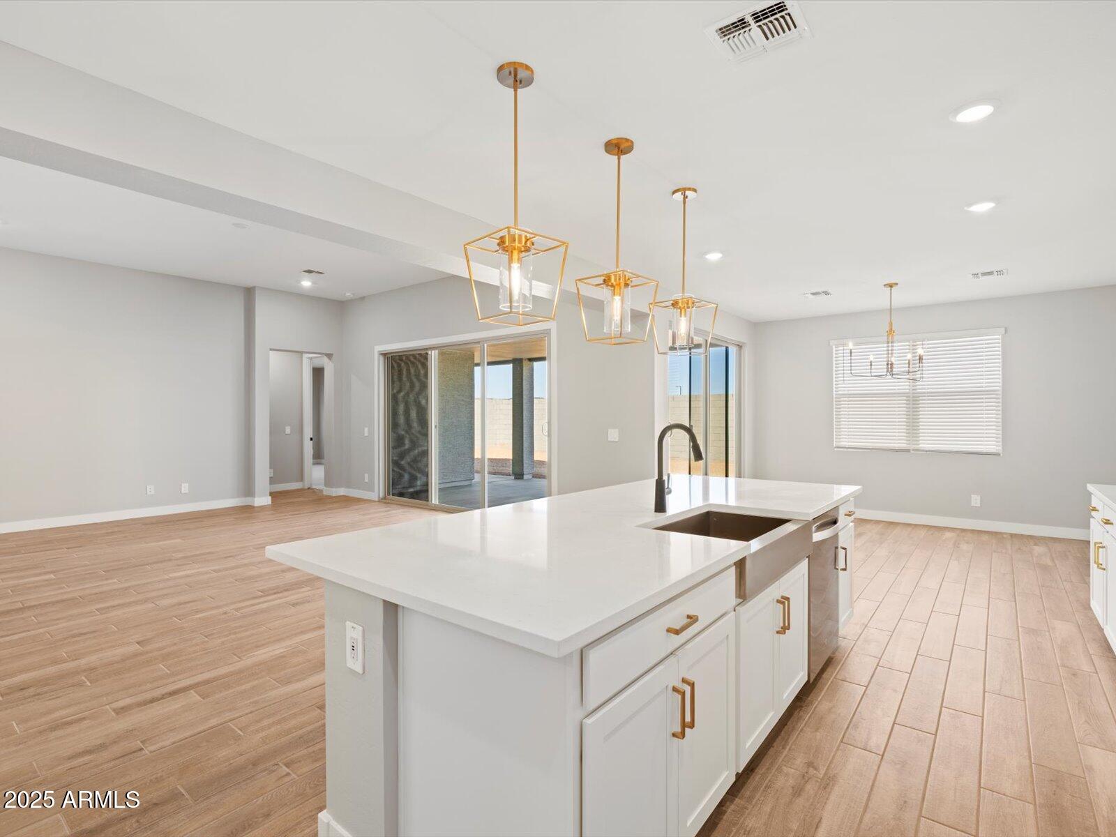 15787 W HONEYSUCKLE Drive