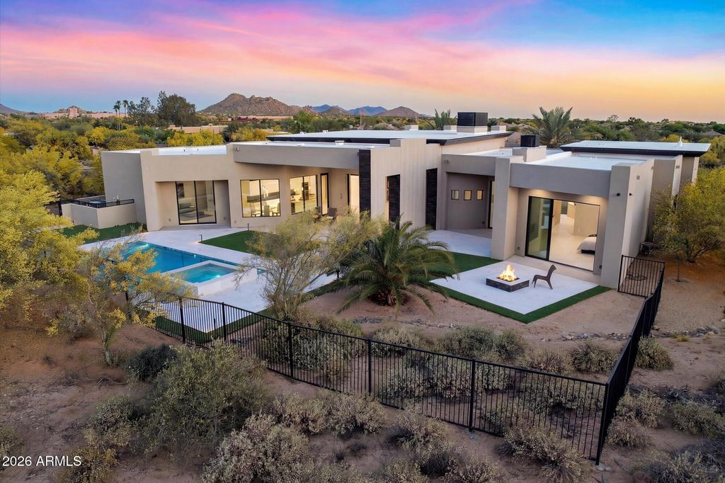 Photo of 6816 E Stagecoach Pass, Carefree, AZ 85377 (MLS # 7011039)