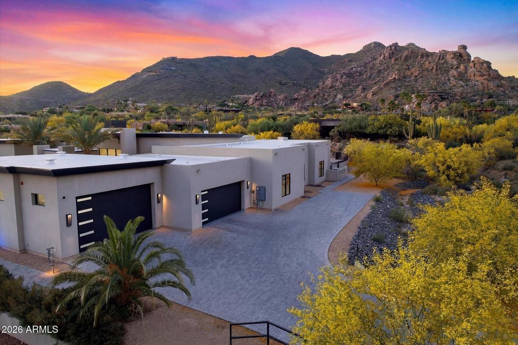 Photo of 6816 E Stagecoach Pass, Carefree, AZ 85377 (MLS # 7011039)