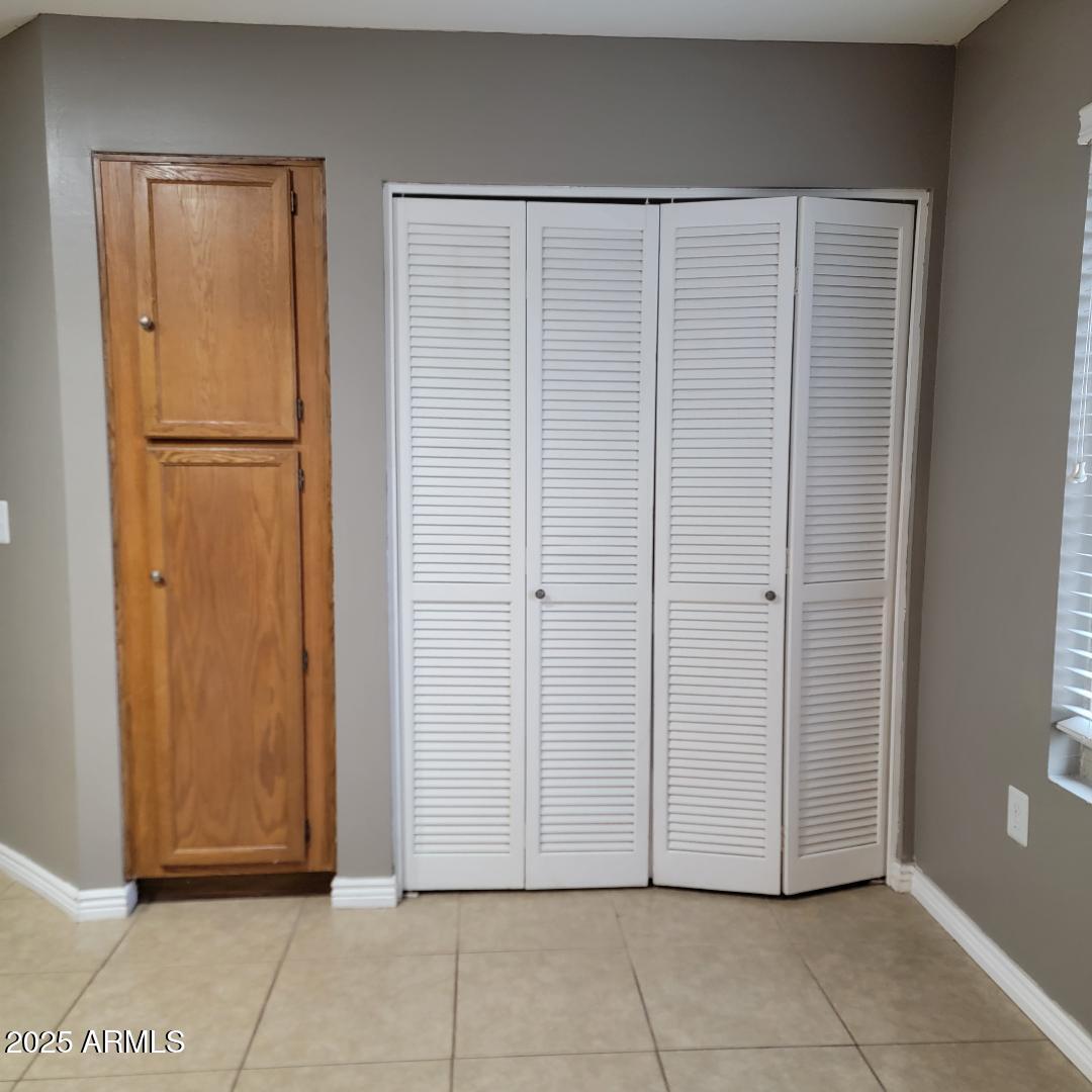 4940 E HOBART Street