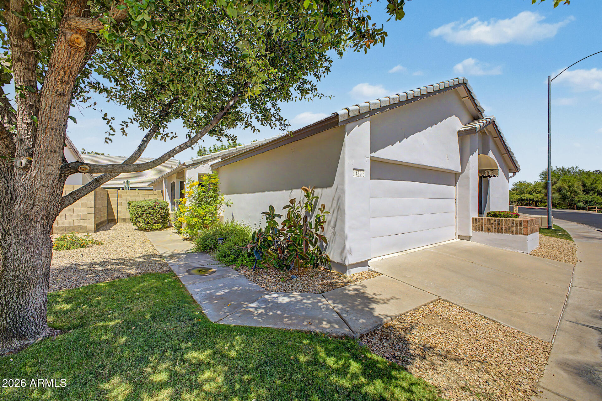 430 W TIERRA BUENA Lane