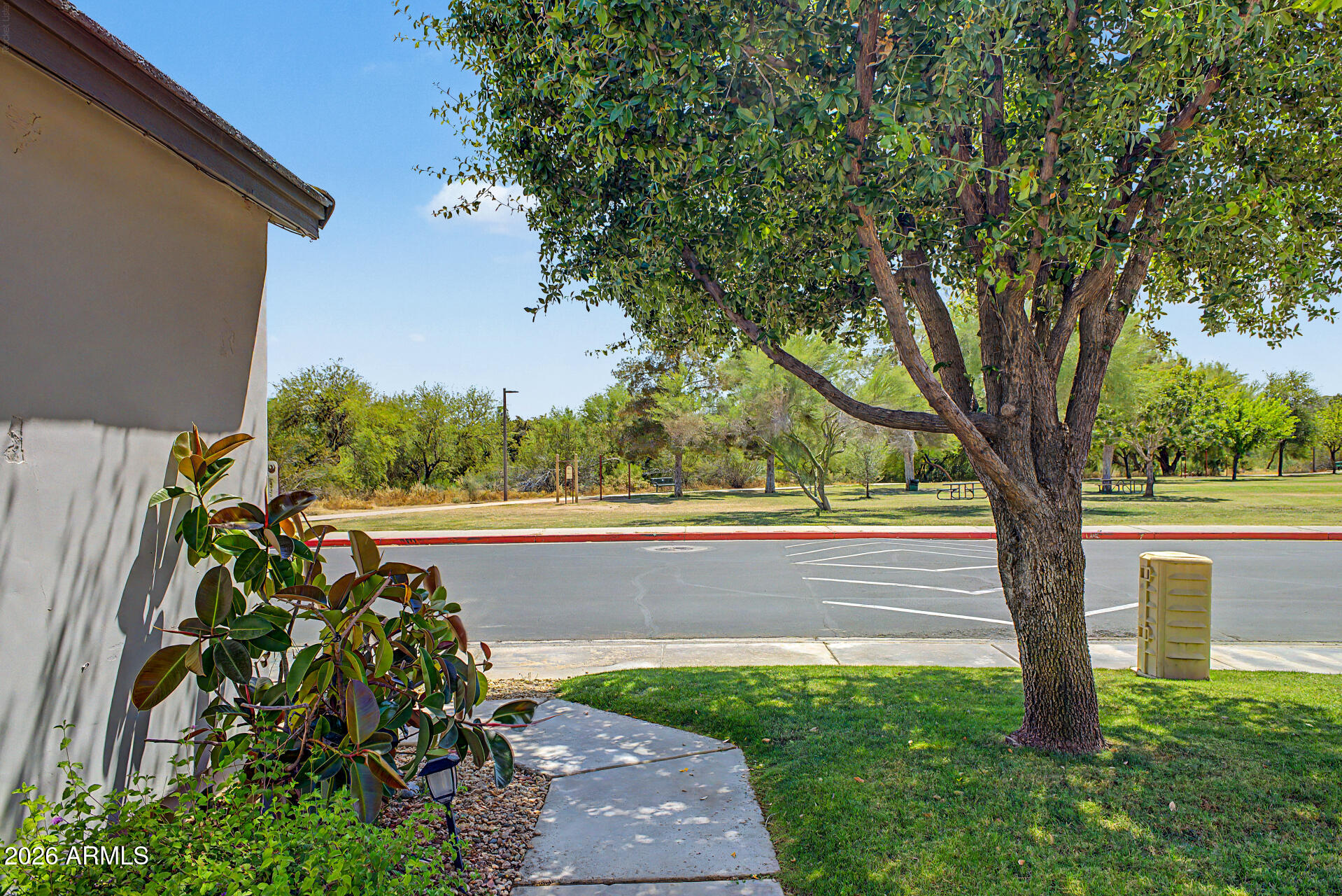 430 W TIERRA BUENA Lane