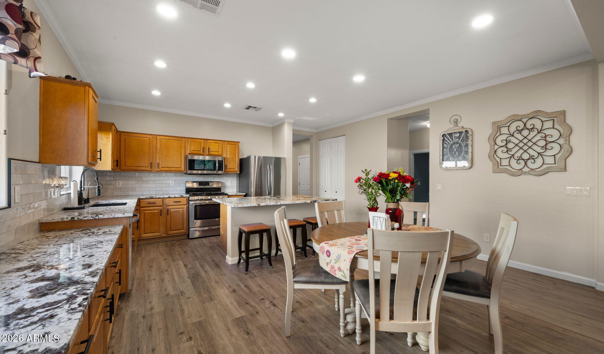 VISTA DORADA - Residential