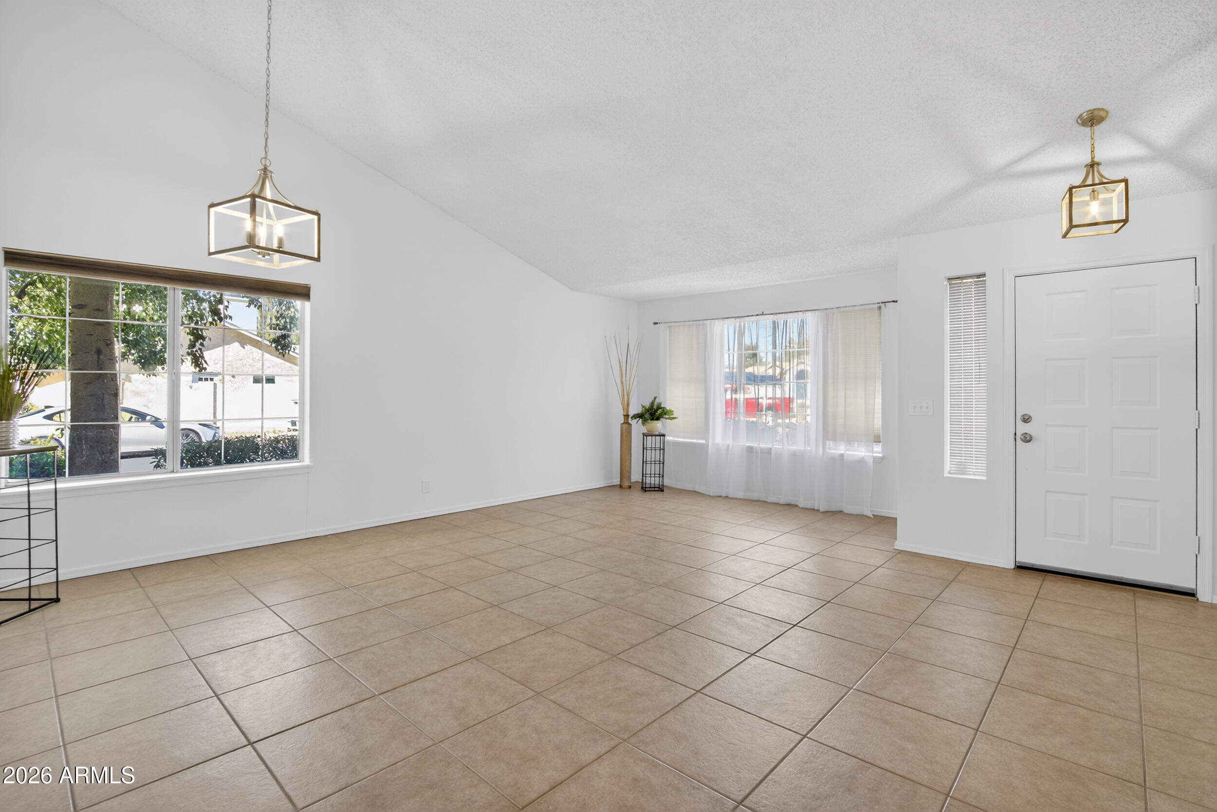 7305 E CLOVIS Avenue