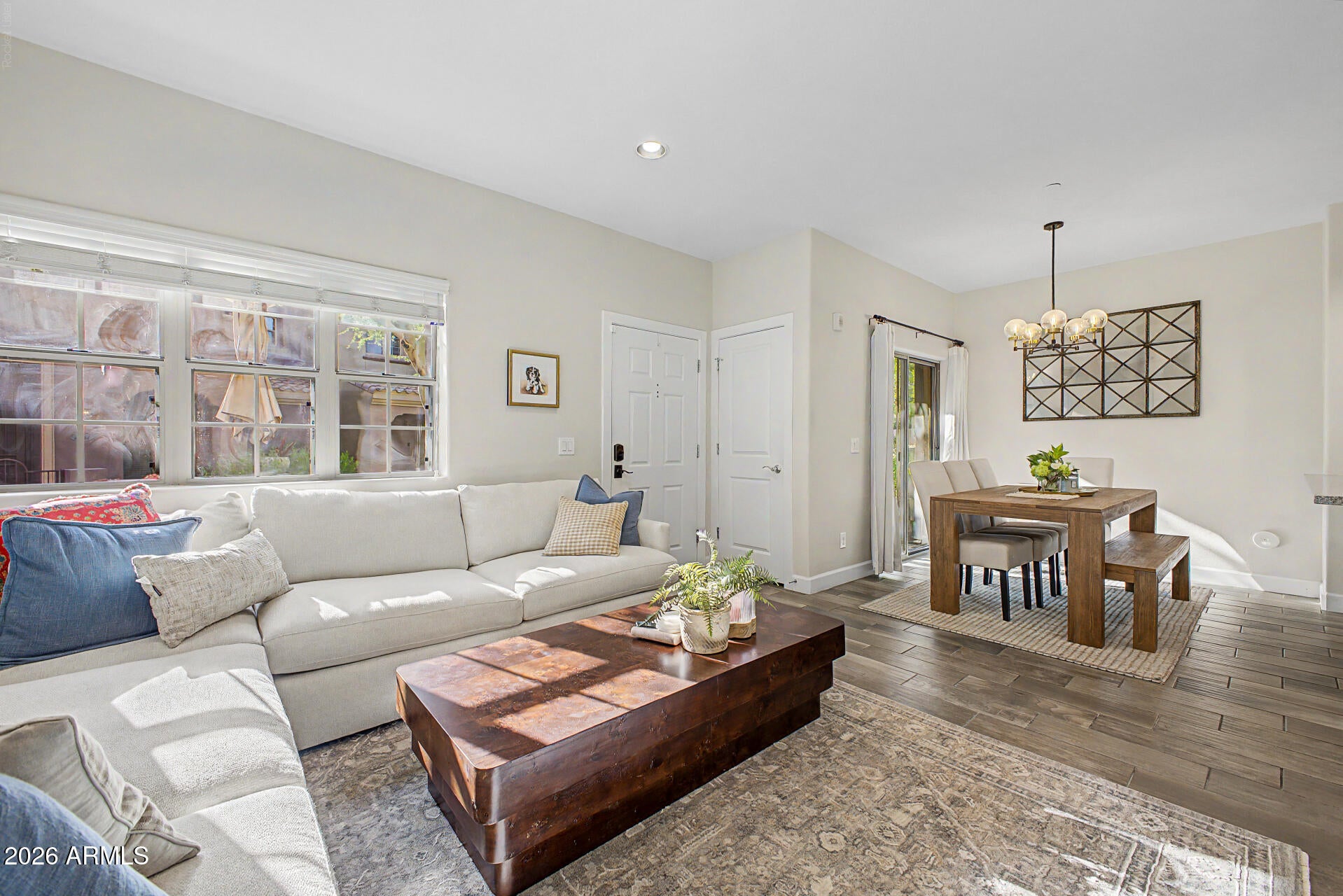 3935 E ROUGH RIDER Road 1376