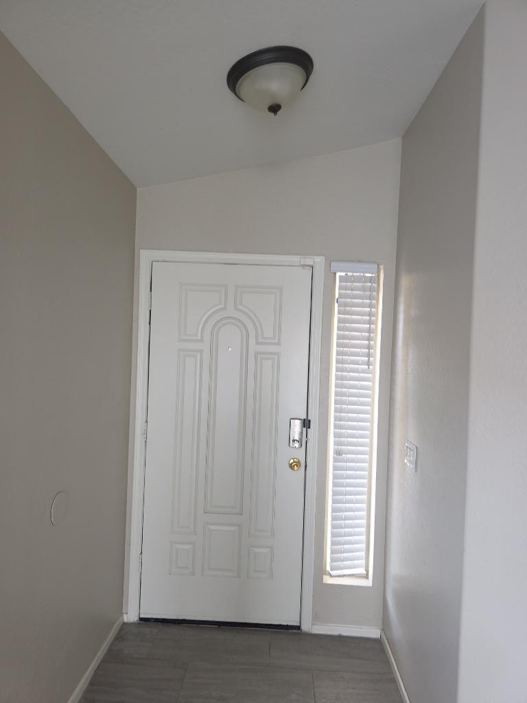 9927 W Southgate Avenue