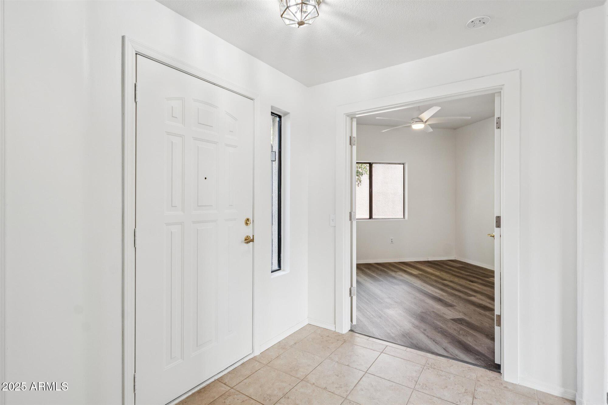 15225 N 100 th Street 2210