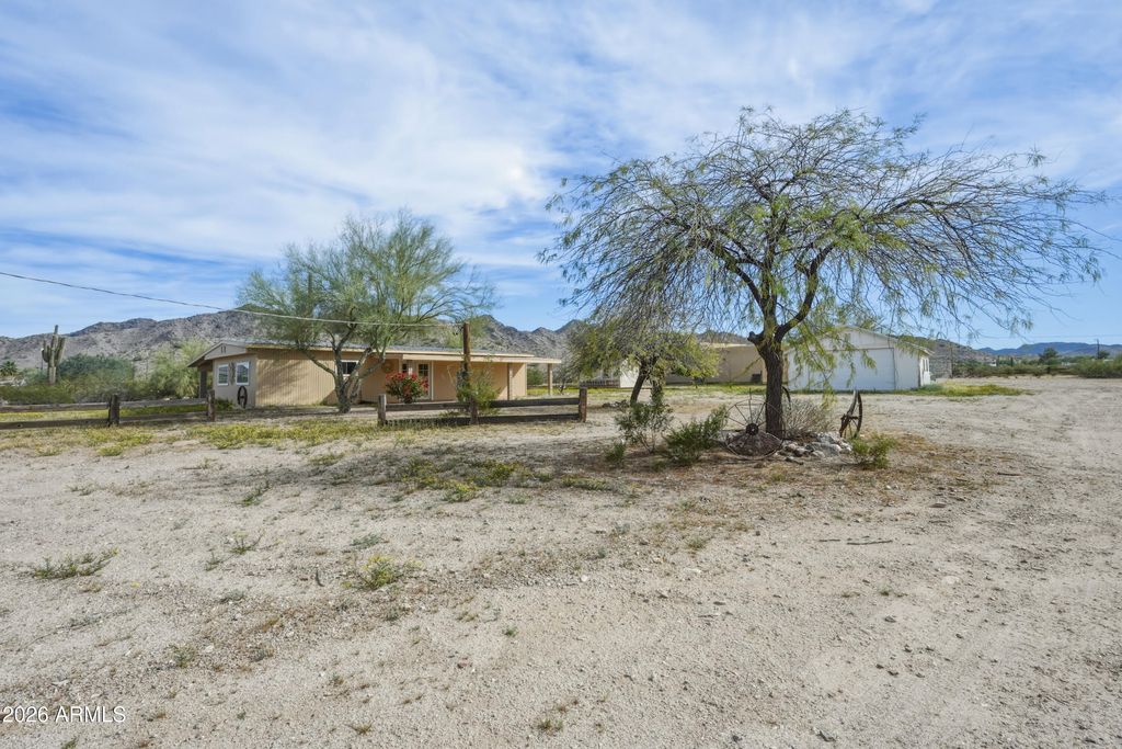 Photo of 9121 W Quail Trail W, Queen Creek, AZ 85144 (MLS # 6992804)