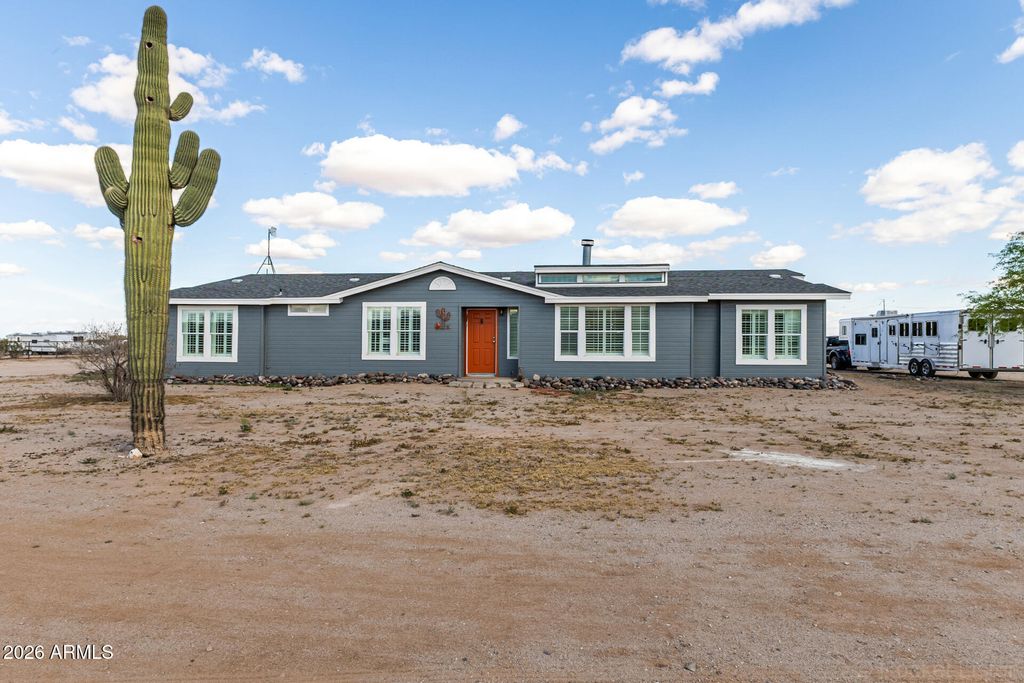 Photo of 8839 N Warren Road, Maricopa, AZ 85139 (MLS # 6997313)