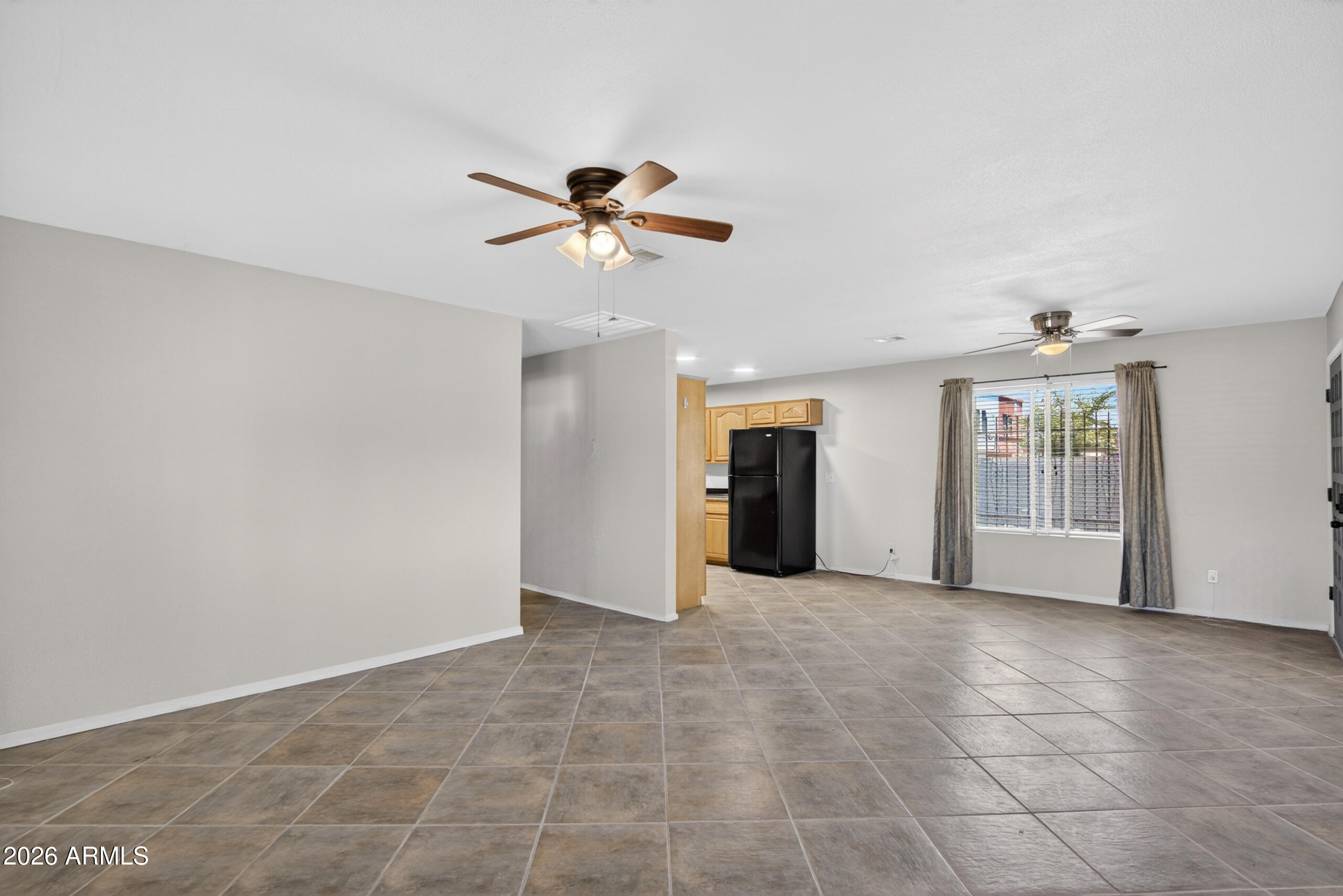 2215 W BUTLER Drive