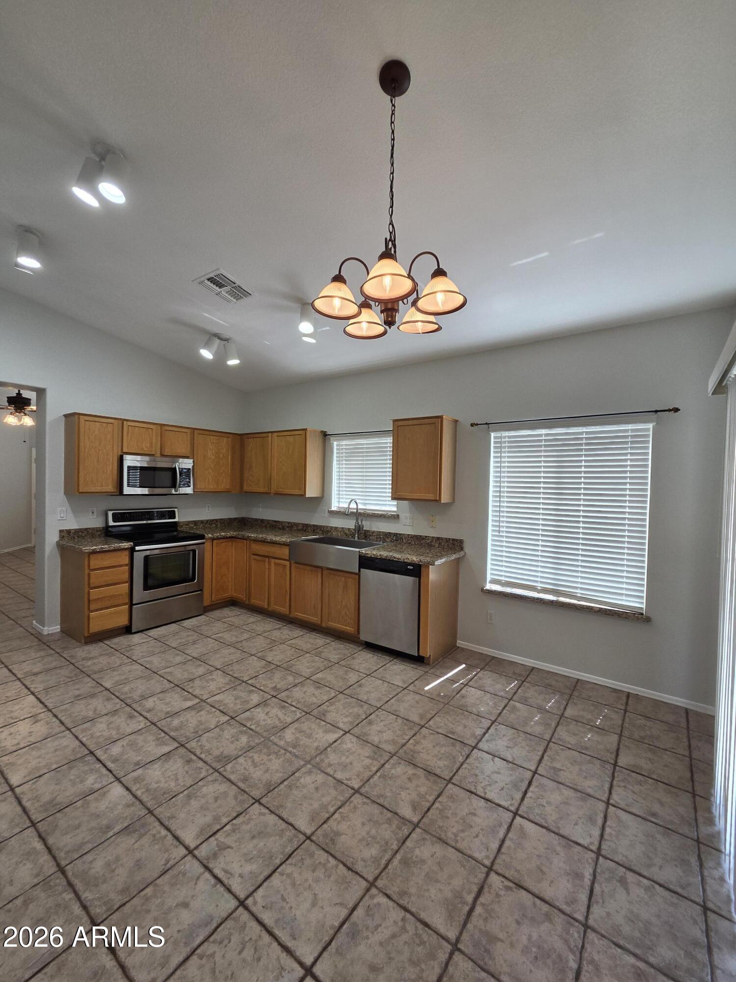 952 S Banning Street