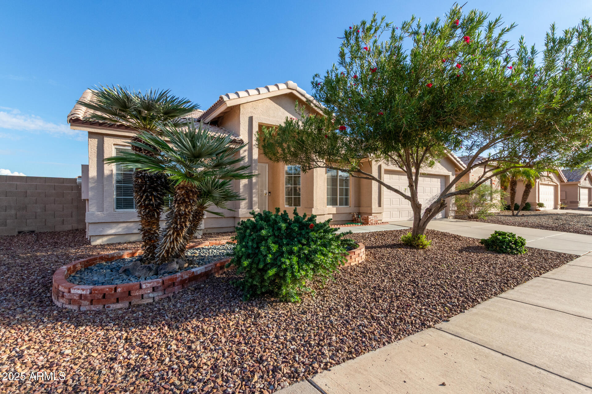 1221 S BRIDGER Drive