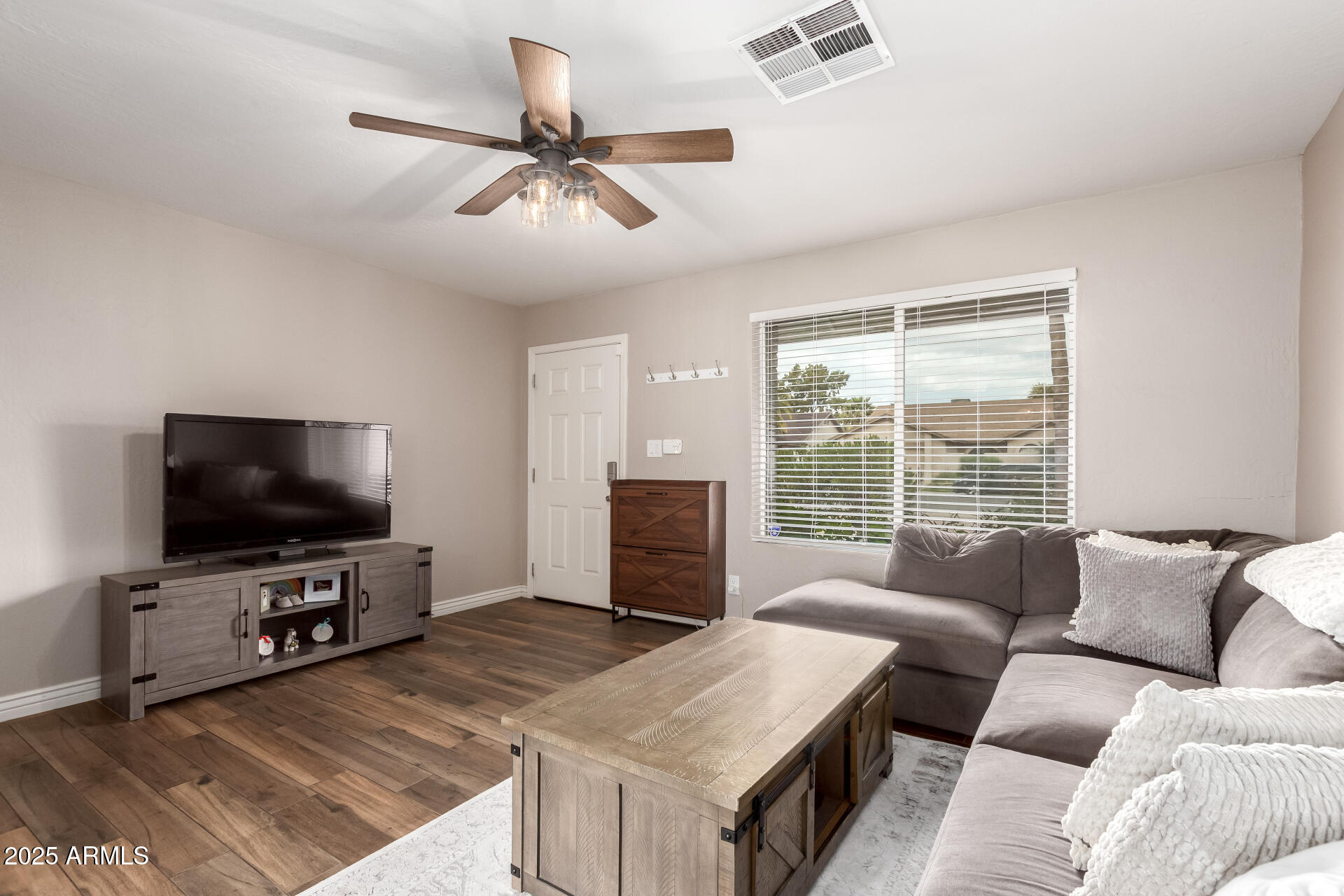 2103 W MCNAIR Street