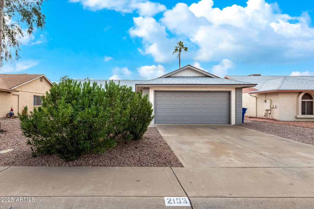 Photo of 2103 W Mcnair Street, Chandler, AZ 85224 (MLS # 6961378)