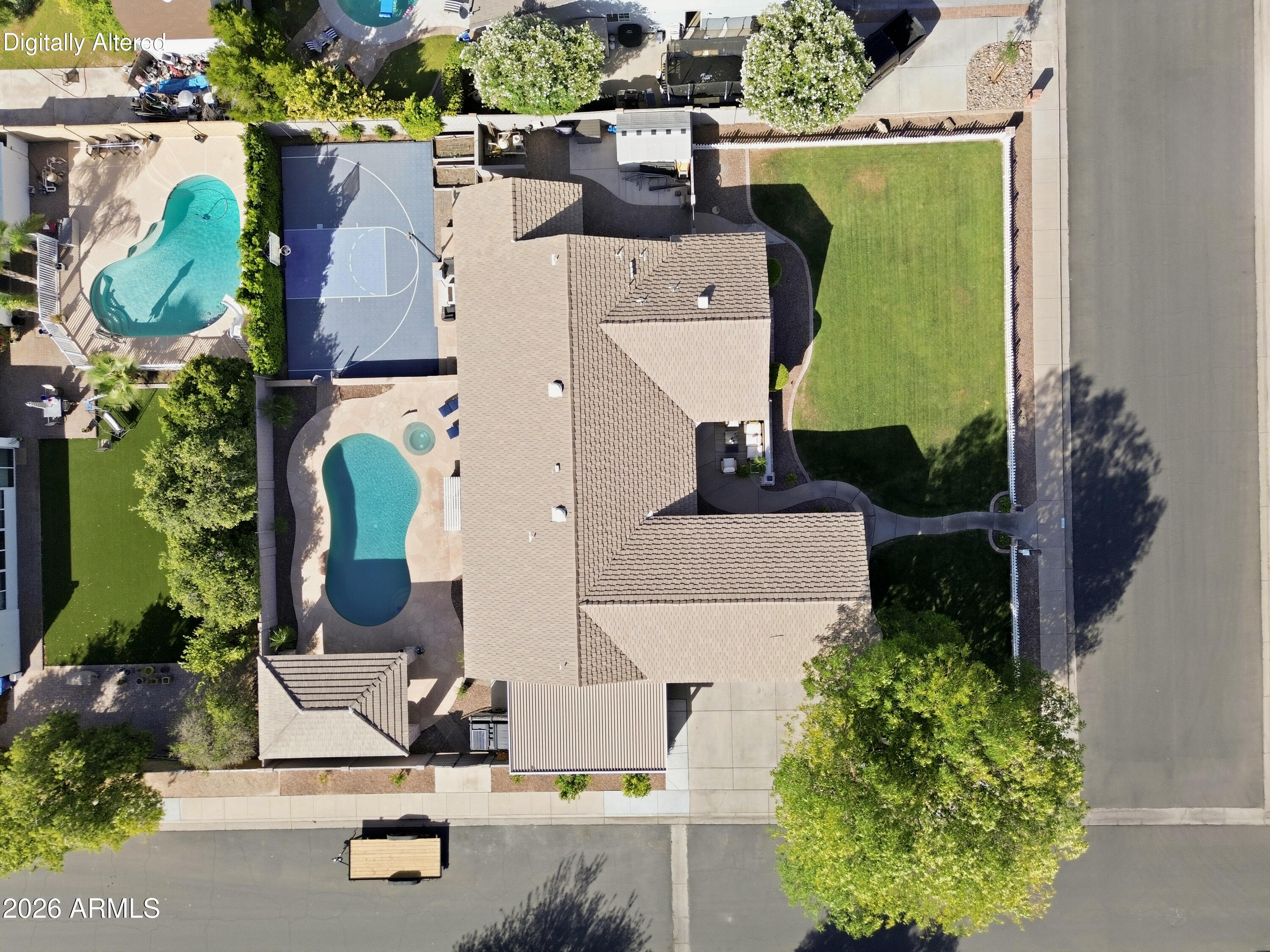 3132 E FAIRFIELD Street