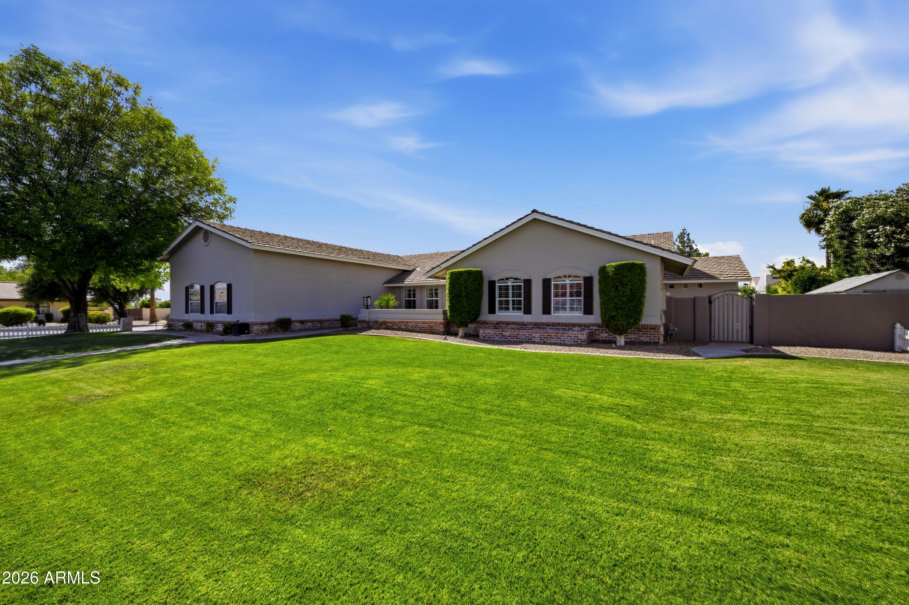 3132 E FAIRFIELD Street