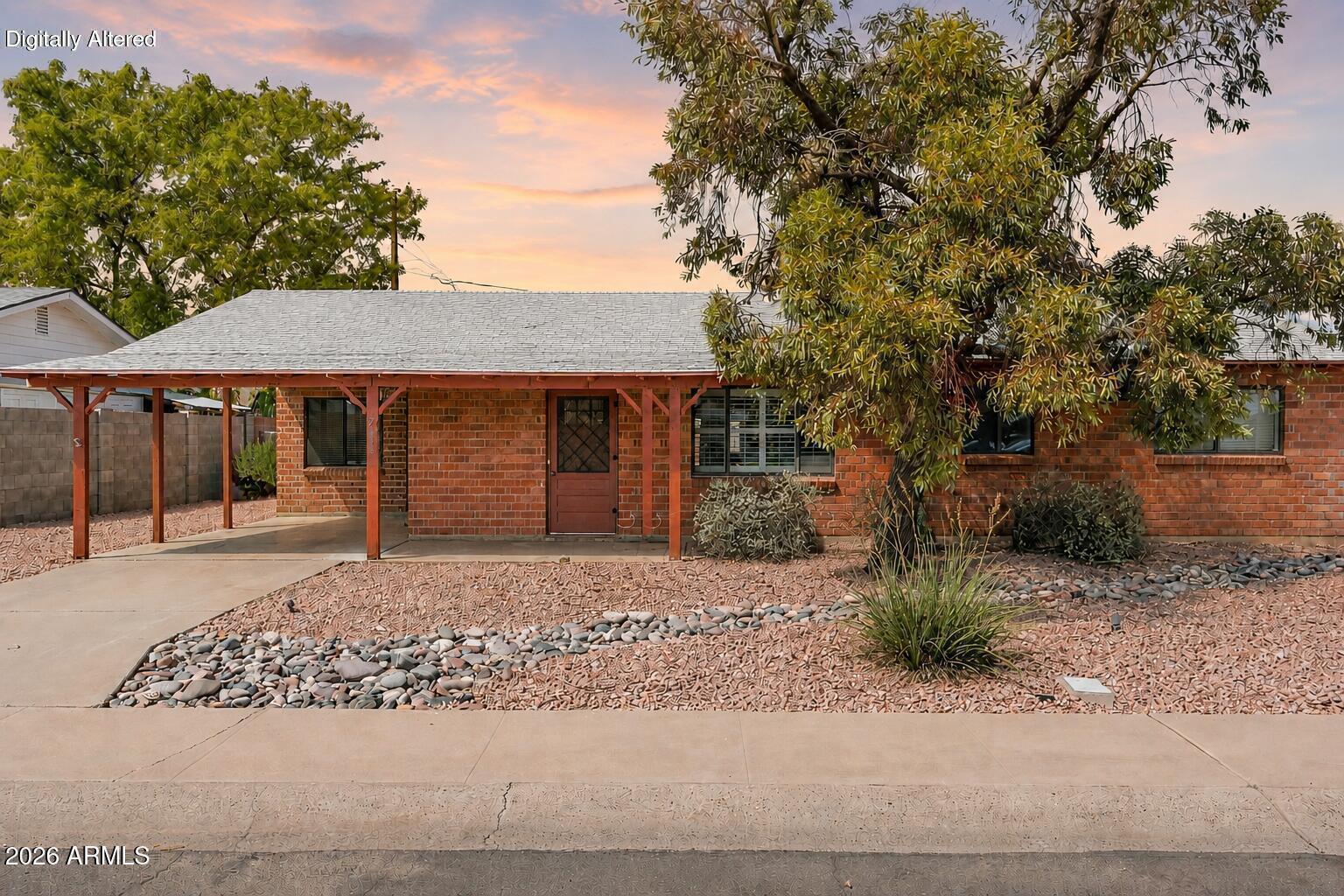 7308 E SHERIDAN Street
