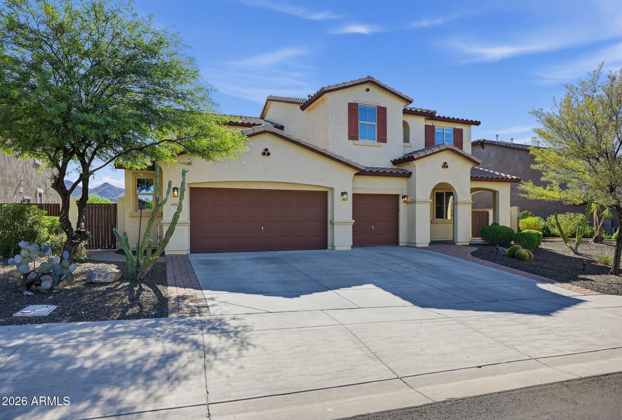 43813 N ERICSON Lane