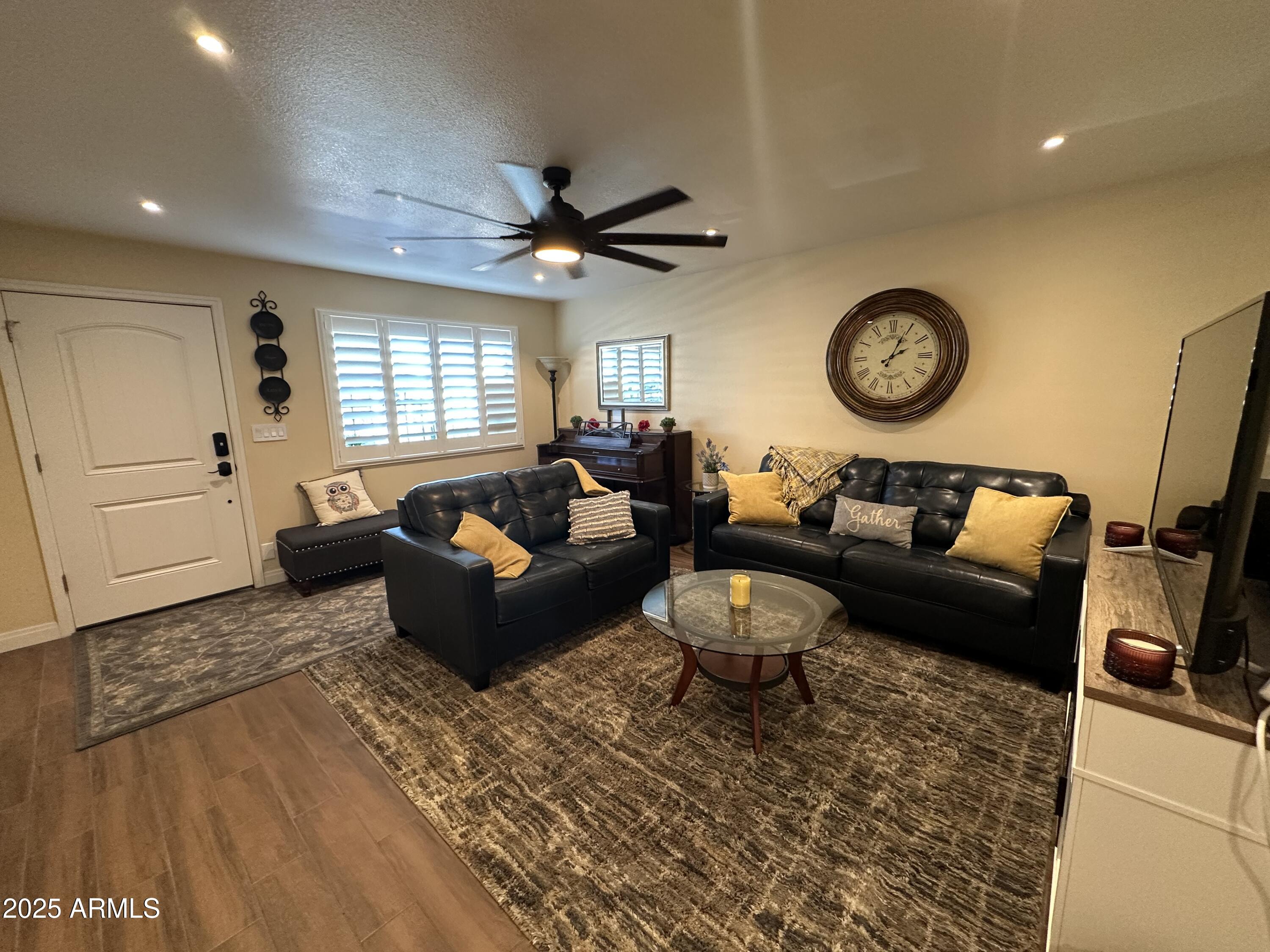 4328 E CAPRI Avenue 180