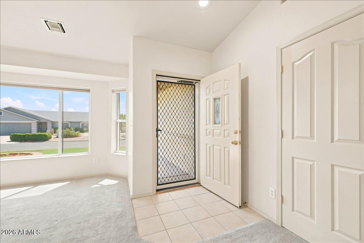 7306 N Sunrise Vista --