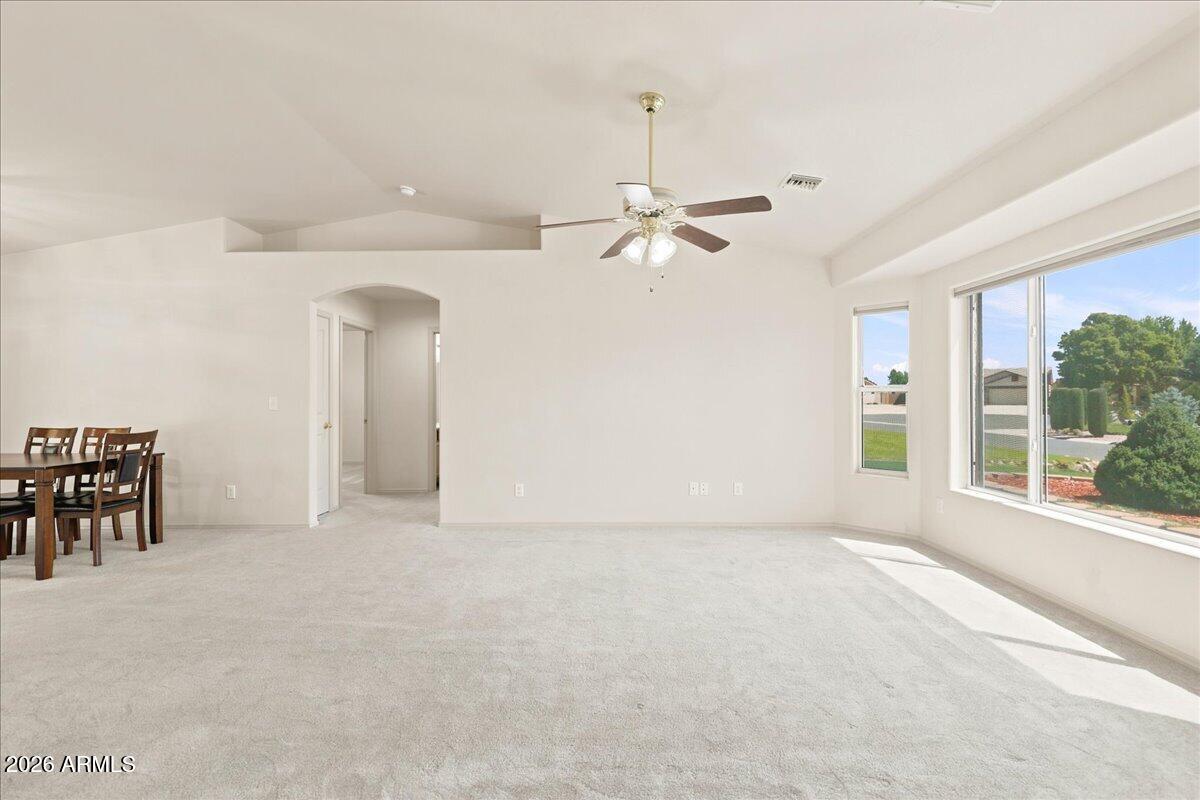 7306 N Sunrise Vista --