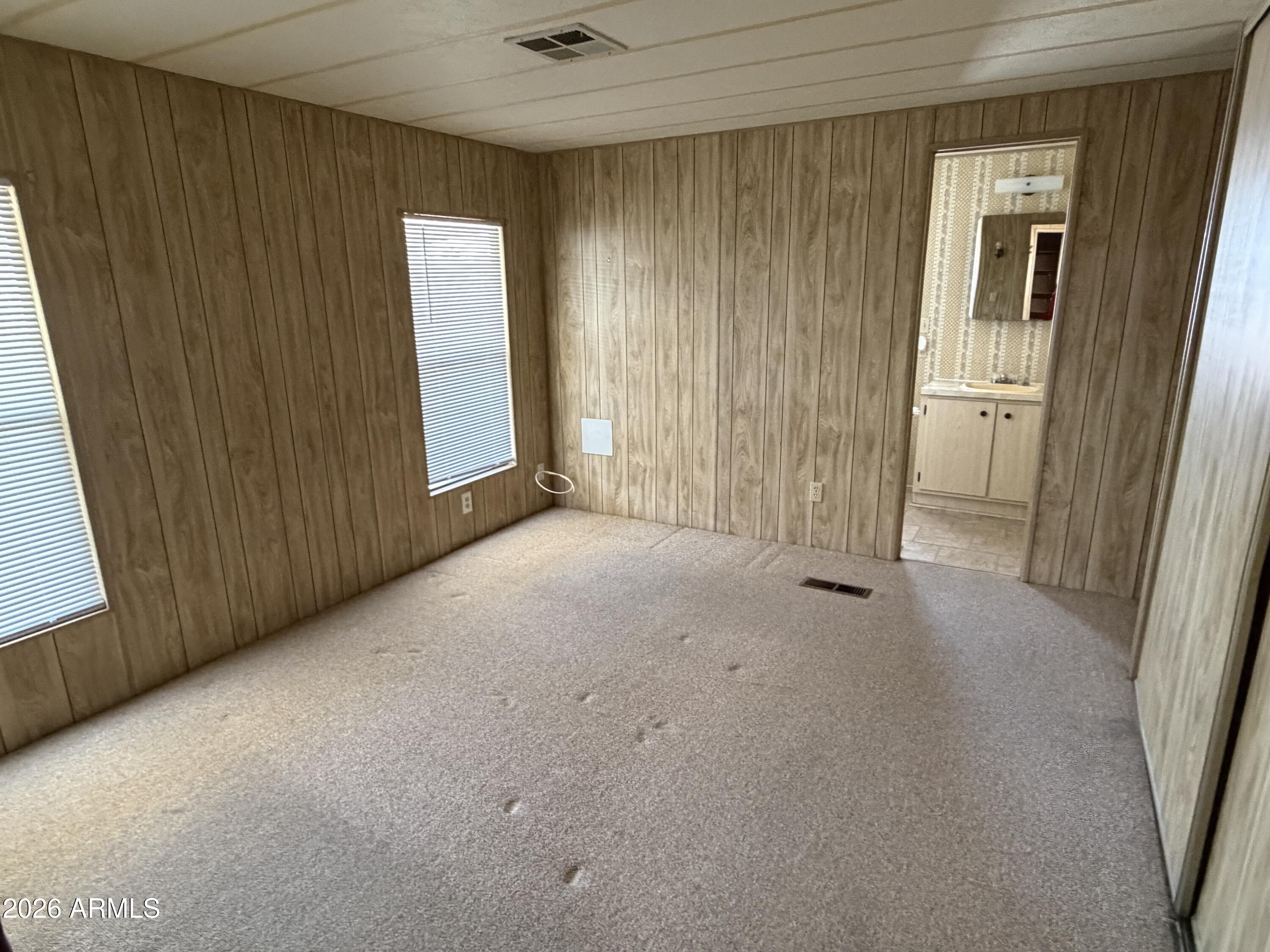 4065 E University Drive 534