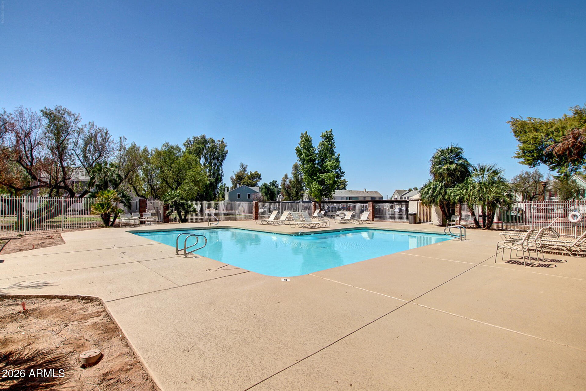 1601 N SABA Street 250