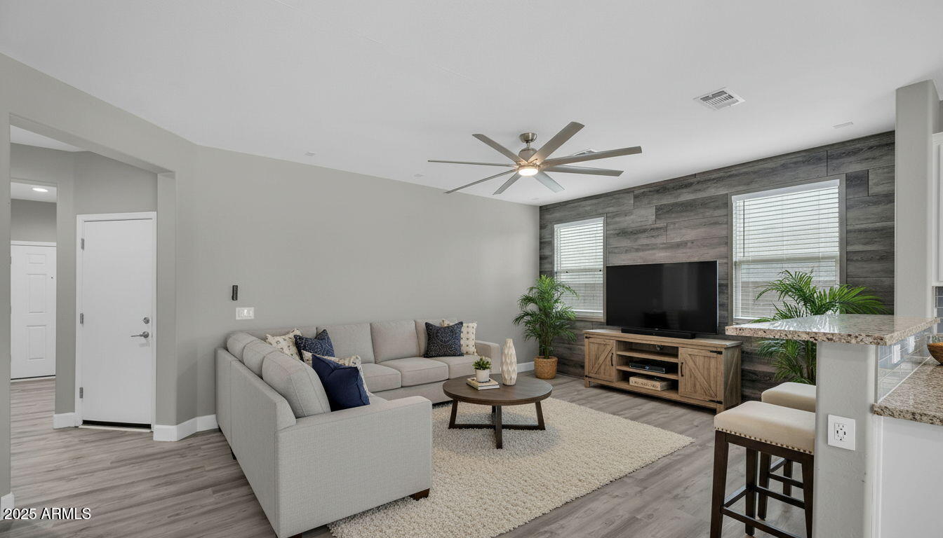 1781 W GOLD MINE Way