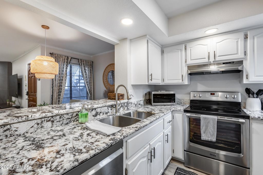 Photo of 11011 N 92nd Street #1157, Scottsdale, AZ 85260 (MLS # 6995523)