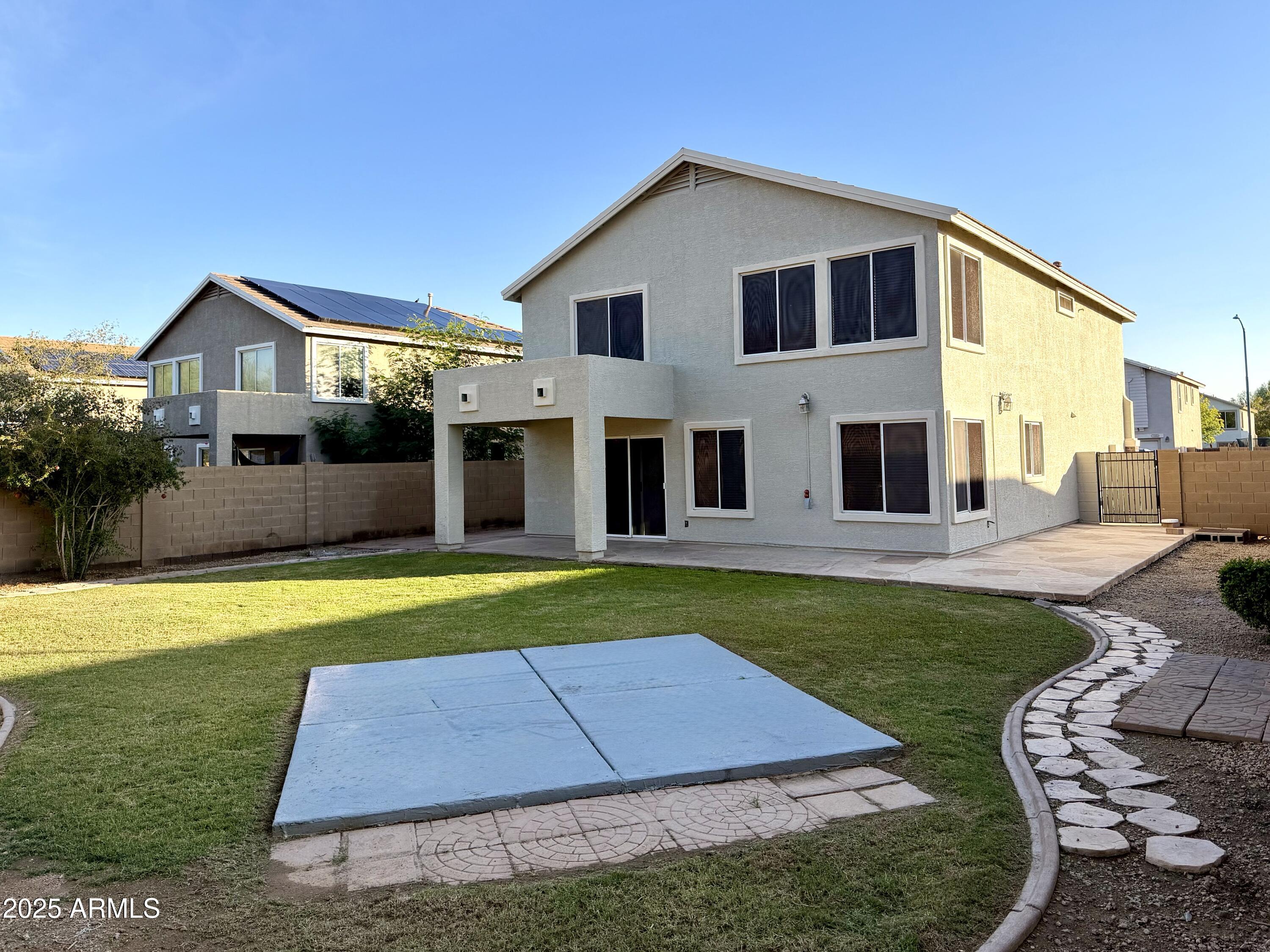 7266 W GARDENIA Avenue