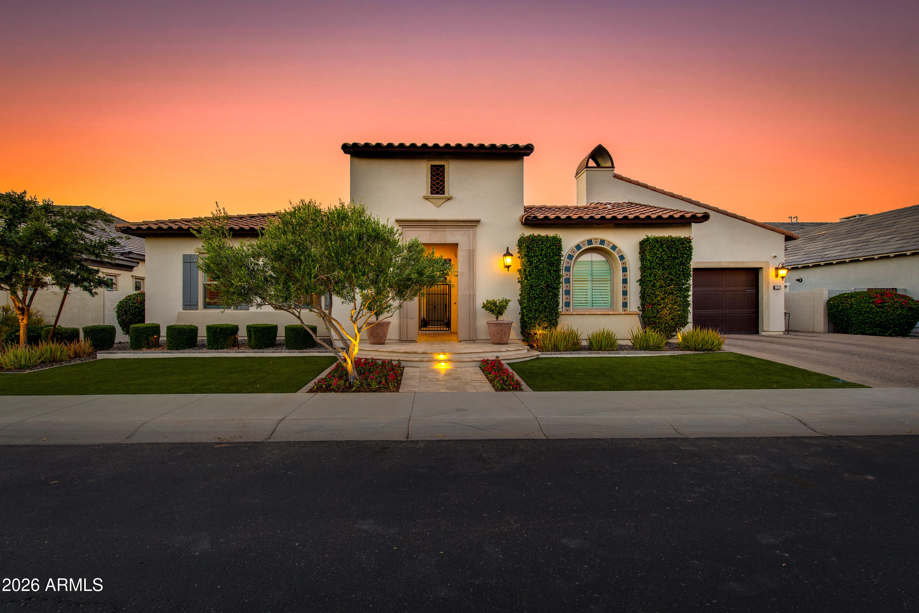 2766 E BONANZA Court