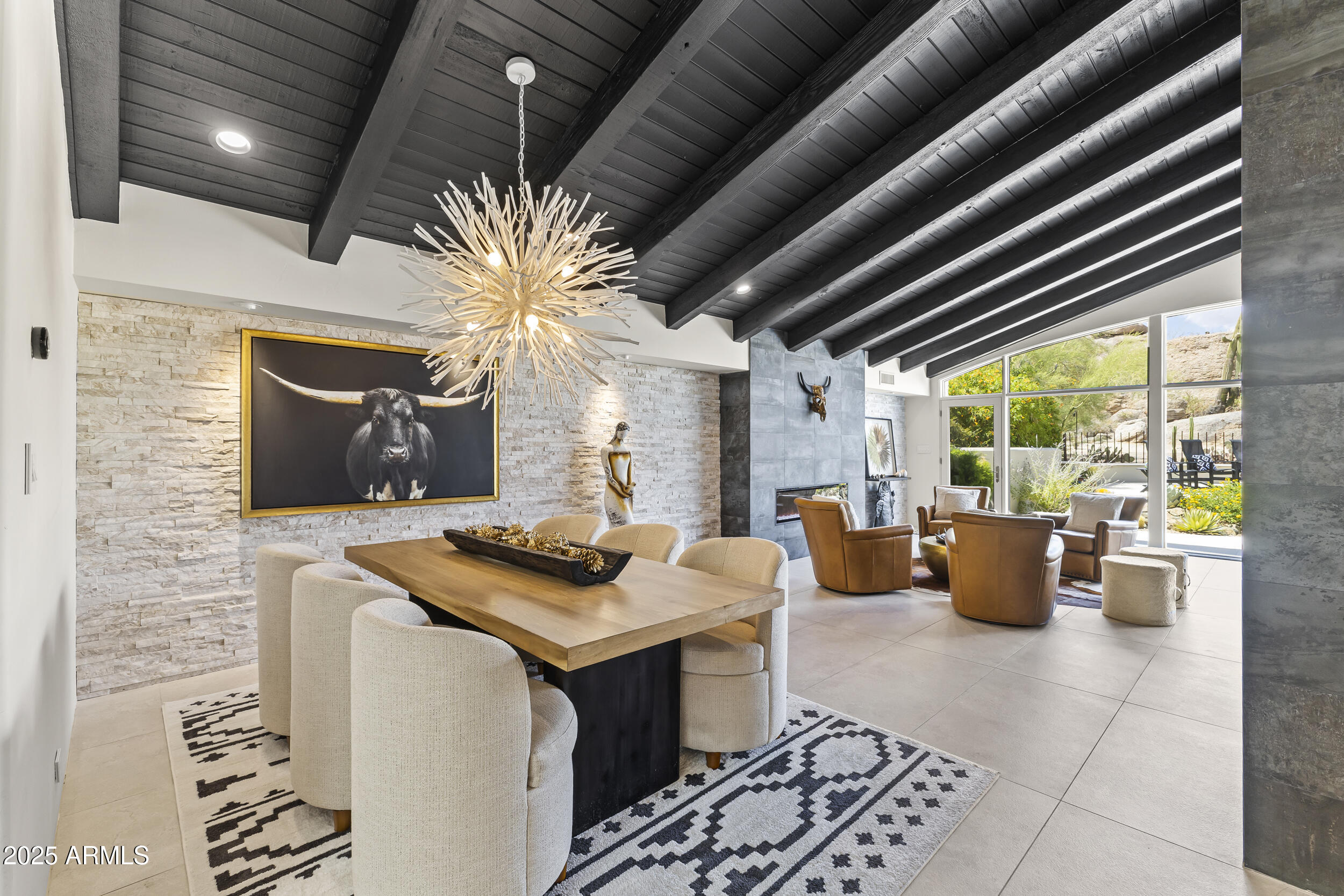 1018 N BOULDER Drive